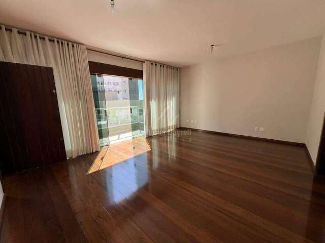 Apartamento com 4 quartos (1 suíte) no bairro Anchieta