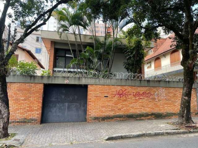 Casa com 3 quartos no bairro Serra