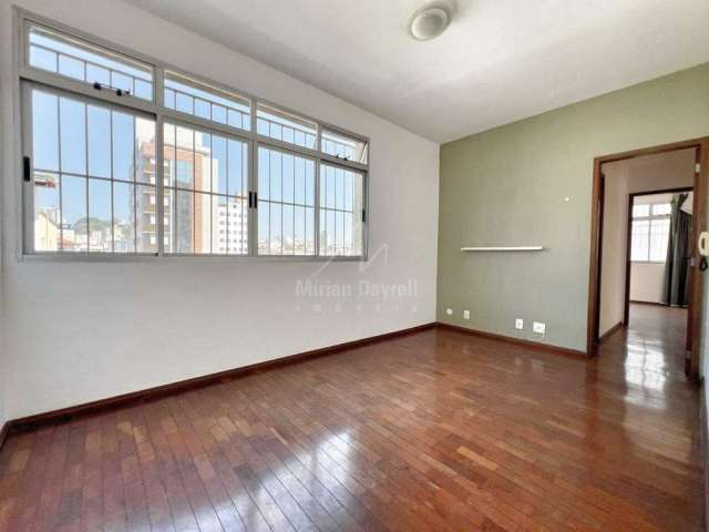 Apartamento com 3 quartos (1 suíte) no bairro Prado