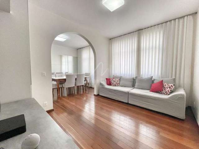 Apartamento com 3 quartos (1 suíte) no Prado