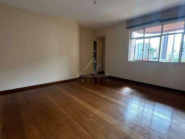 Apartamento de 4 quartos no Bairro de Lourdes