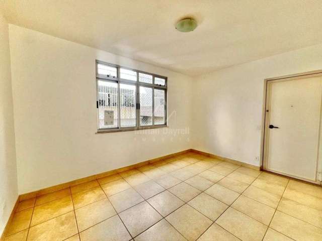 Apartamento com 3 quartos (1 suíte) no bairro Santa Lúcia