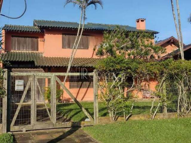 Casa com 3 quartos à venda na Praia Grande, Torres , 220 m2 por R$ 2.335.000