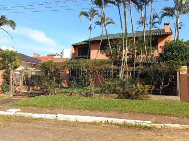 Casa com 3 quartos à venda na Praia Grande, Torres , 220 m2 por R$ 2.266.000