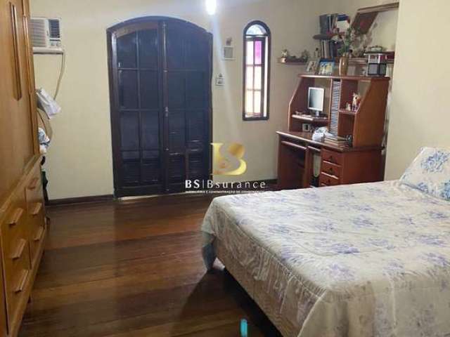 Casa com 3 quartos à venda na Miguel Restun, 150, Santa Catarina, São Gonçalo por R$ 470.000