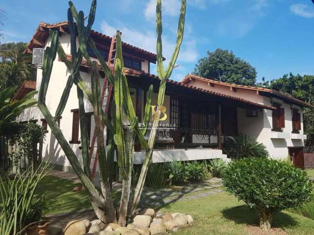 Casa com 3 quartos à venda na Rua Santo Eduardo, 21, Piratininga, Niterói por R$ 1.700.000