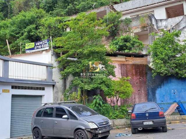 Terreno à venda na Doutor Martins Tôrres, 589, Santa Rosa, Niterói por R$ 1.000.000