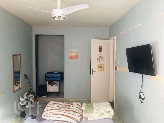 Apartamento com 2 quartos à venda na Cesário de Melo, 4978, Cosmos, Rio de Janeiro por R$ 200.000