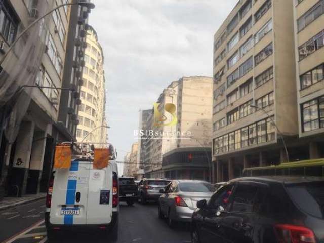 Kitnet / Stúdio para alugar na Avenida Ernani do Amaral Peixoto, 458, Centro, Niterói por R$ 700