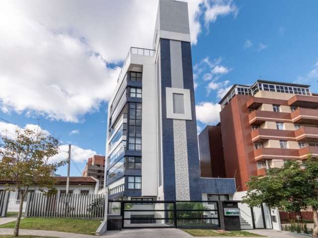 Cobertura duplex para venda tem 324 metros quadrados com 3 quartos em Água Verde