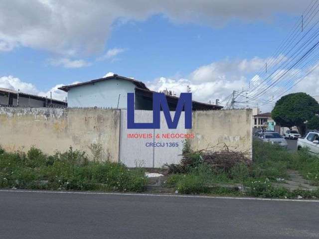 Vende-se terreno para ponto comercial