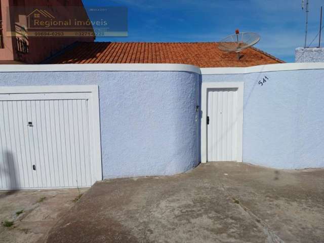 Casa com 3 quartos à venda na Vila Nastri, Itapetininga , 260 m2 por R$ 420.000