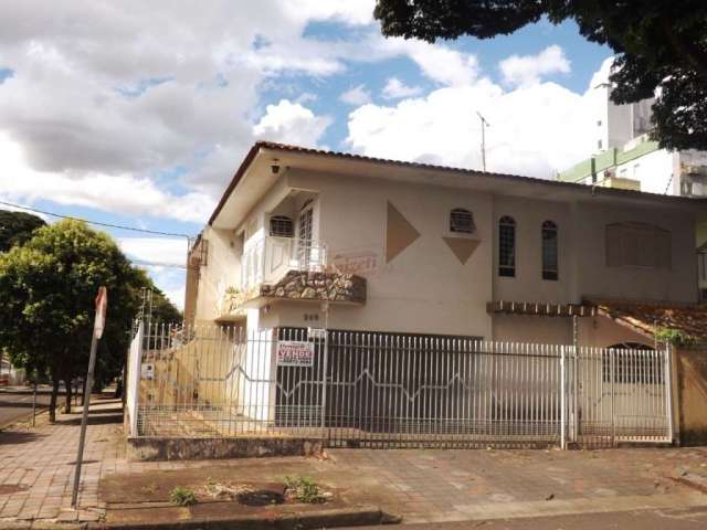 Casa à venda na Rua Antônio Fugi, 208, Vila Esperança, Maringá por R$ 490.000