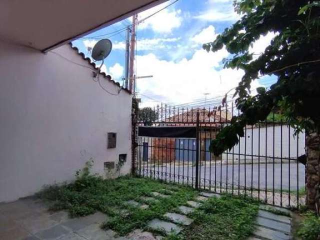 Casa à venda, 6 quartos, 1 suíte, 2 vagas, Carlos Prates - Belo Horizonte/MG