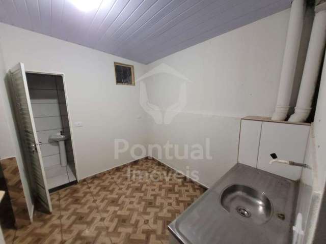 Casa para alugar, 1 quarto, 1 vaga, Jardim Brasília - Uberlândia MG