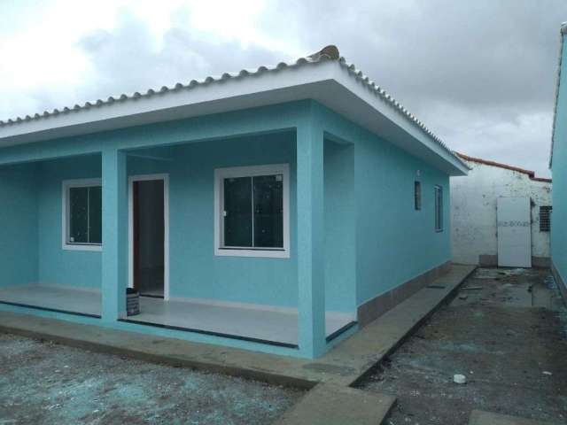 Casa com 2 dormitórios à venda, 74 m² por R$ 380.000 - Jardim Interlagos (Ponta Negra) - Maricá/RJ