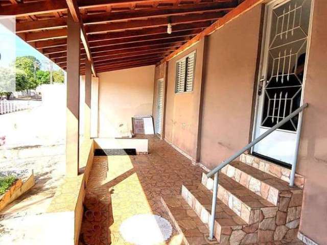 Casa com 2 dormitórios à venda, 127 m² por R$ 180.000,00 - Centro - Taquaritinga/SP