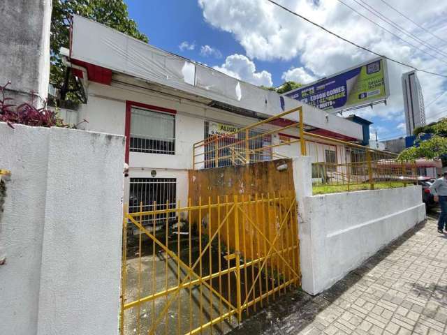 Alugo Casa Comercial 232m² com 10 salas em Casa Amarela(ponto comercial)