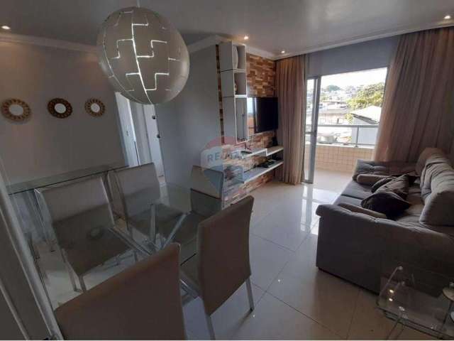 Vendo apartamento parcialmente mobiliado, 60 m², 03 quartos, 01 vaga, piscina, na Tamarineira