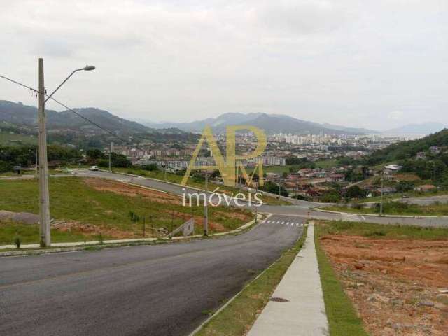 Terreno à venda no Loteamento Altos do Jardim com 360m² em Biguaçu.