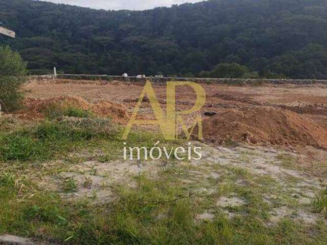 Terreno / Lote Plano à venda no Condomínio Altos de São José com 450m²