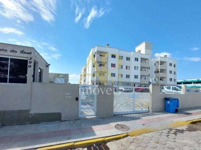 Apartamento à venda: beira-mar do balneário Estreito, churrasqueira e 2dorm