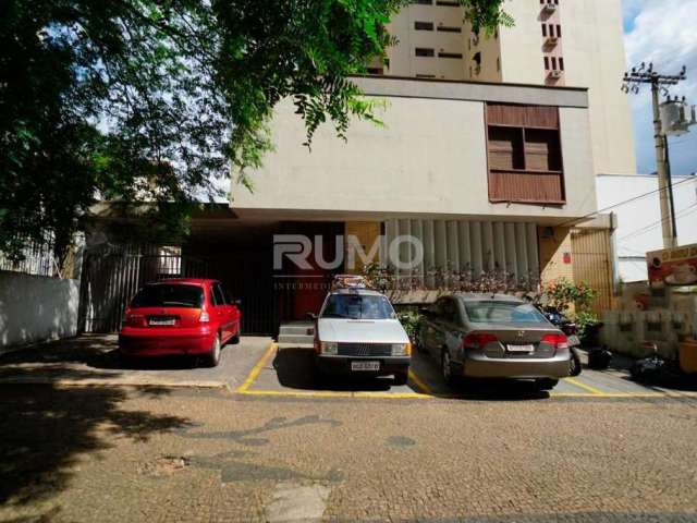 Casa com 6 quartos à venda na Rua Doutor Guilherme da Silva, 290, Cambuí, Campinas, 400 m2 por R$ 3.300.000