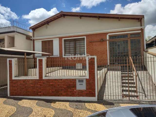 Casa com 3 quartos à venda na Teófilo Braga, 160., Taquaral, Campinas, 172 m2 por R$ 680.000