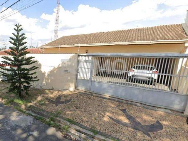 Casa com 3 quartos à venda na Rua Professor Nicolau Marchini, 226, Parque São Quirino, Campinas, 180 m2 por R$ 750.000