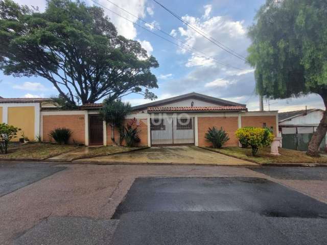 Casa com 3 quartos à venda na Rua Ângela Moy, 135, Parque São Quirino, Campinas, 125 m2 por R$ 650.000