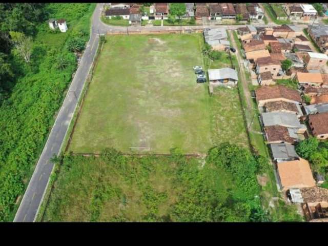 Terreno com uma casa em Anexo