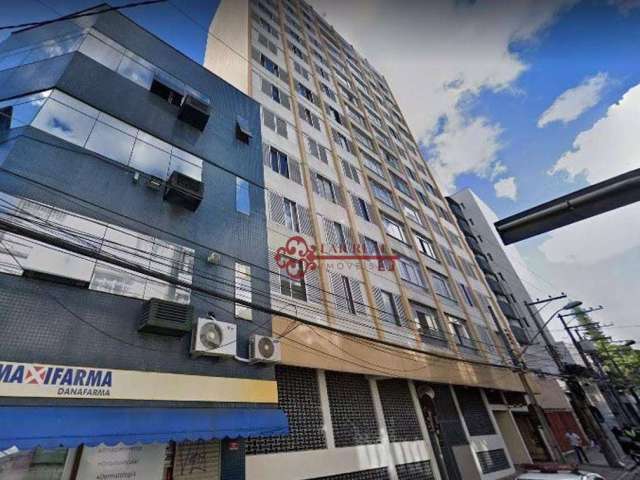 Apartamento com 3 dormitórios à venda, 90 m² por R$ 450.000,00 - Centro - Curitiba/PR