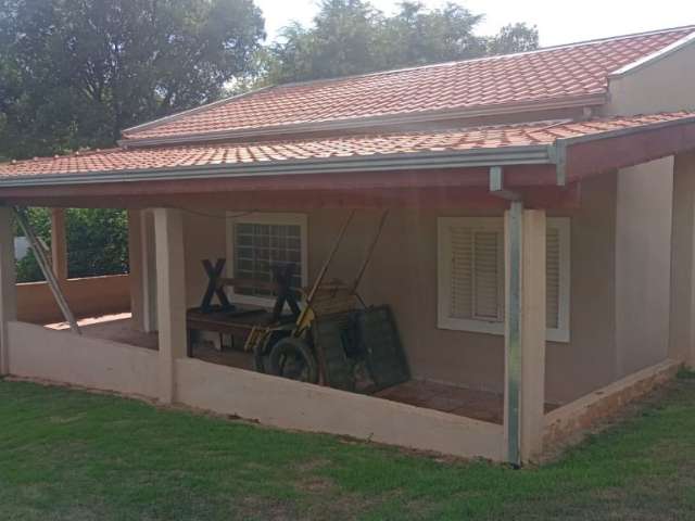 Chácara em Condomínio com 2 casas  em Limeira.