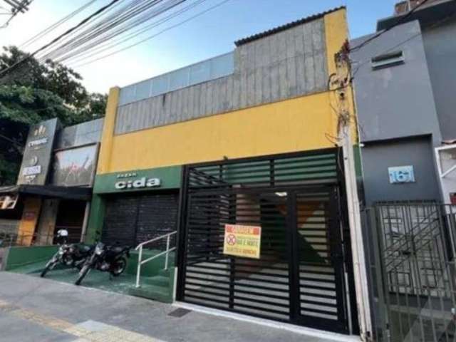 Sala casa comercial para locação na Barra frente de rua grande com 3 garagens