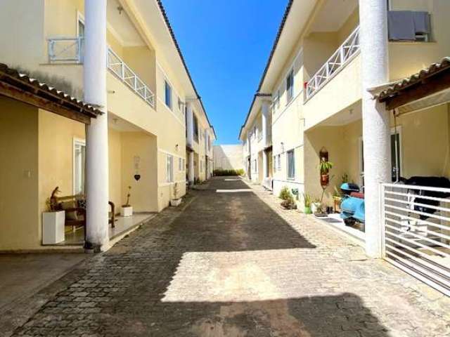 Casa duplex para venda em Condomínio na Praia do Flamengo com 4 quartos e 4 suítes climatizado e 2 vagas de garagens