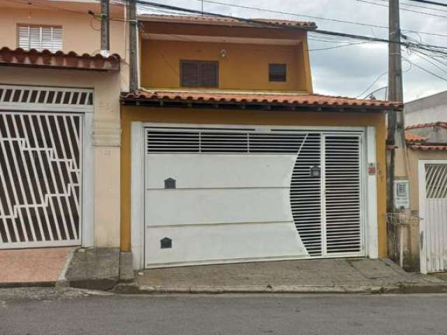 Sobrado 3 dormitórios sendo 1 suíte cozinha lavanderia sala ampla varanda em todos os quartos 2 vagas cobertas 2 wc vila aparecida mogi das cruzes