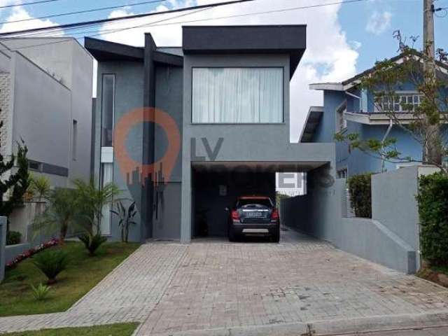 Casa de Luxo em Condomínio Arua Brisas,  Mogi das Cruzes - SP: 3 quartos, 2 suítes, 2 salas, 5 banheiros, 4 vagas, 260m². Venha Conferir!