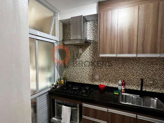 Apartamento à venda em Suzano-SP, Parque Suzano: 2 quartos, 2 salas, 1 banheiro, 1 vaga, 48m². Venha conferir!