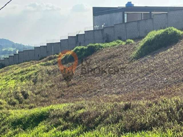 Terreno de 330m² em condomínio à venda em Cézar de Souza, Mogi das Cruzes-SP