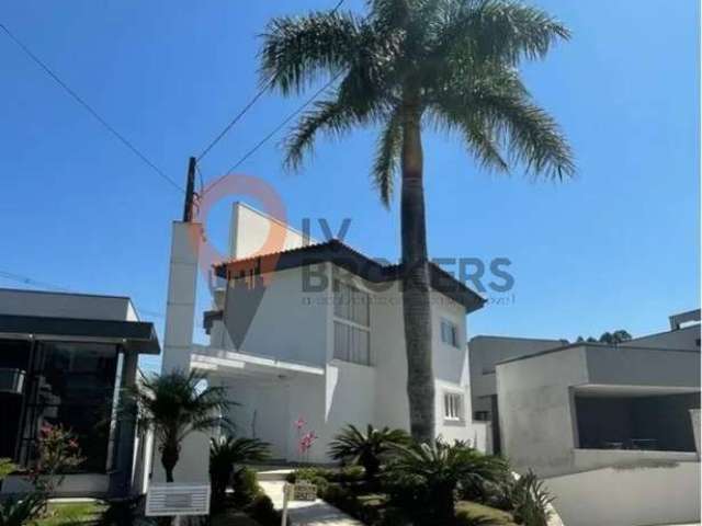 Casa de luxo em condomínio exclusivo em Aruã, Mogi das Cruzes-SP: 3 quartos, 3 suítes, 3 salas, 5 banheiros, 4 vagas, 300m².