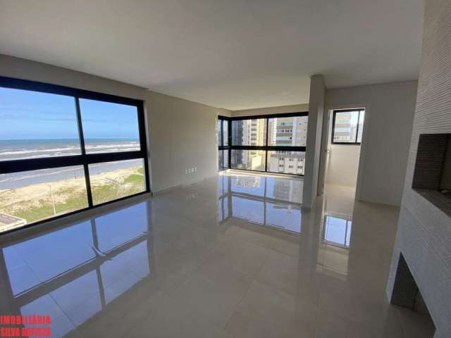 Apartamento 2 dormitórios com vista para o mar