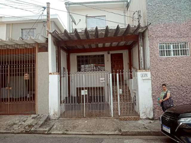 Casa de 2 dormitórios com sacada e vaga de garagem na Freguesia do Ó