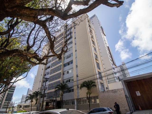 Apartamento 3/4  (1 suíte)  com 146m² - Tirol, Natal/RN