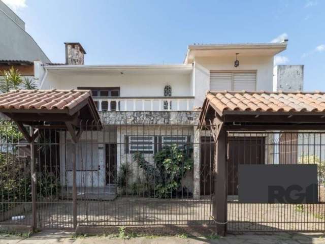 Casa com 3 quartos para alugar na Rua Matias José Bins, 1454, Chácara das Pedras, Porto Alegre por R$ 6.790