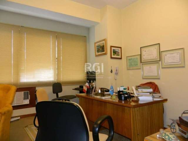 Sala comercial para alugar na Rua Felipe Neri, 457, Auxiliadora, Porto Alegre por R$ 1.500