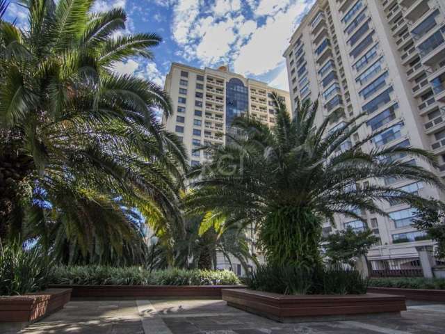 Sala comercial para alugar na Avenida Carlos Gomes, 1492, Três Figueiras, Porto Alegre por R$ 3.306