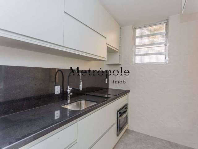 Apartamento com 2 quartos à venda na Rua Tito Lívio Zambecari, 532, Mont Serrat, Porto Alegre por R$ 329.000