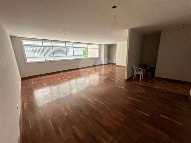 Apartamento com 4 quartos à venda em Vila Nova Conceição - SP