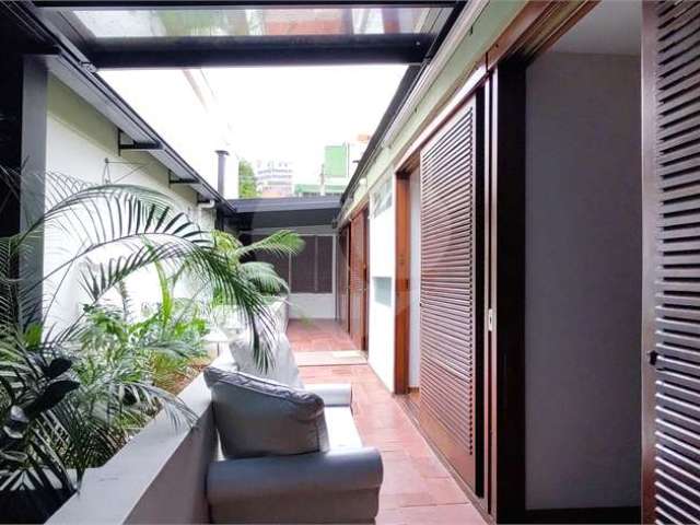 Casa com 4 quartos à venda em Vila Mariana - SP