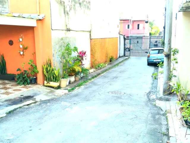 Casa em vila na Chácara Inglesa próxima ao Metrô Praça da Árvore